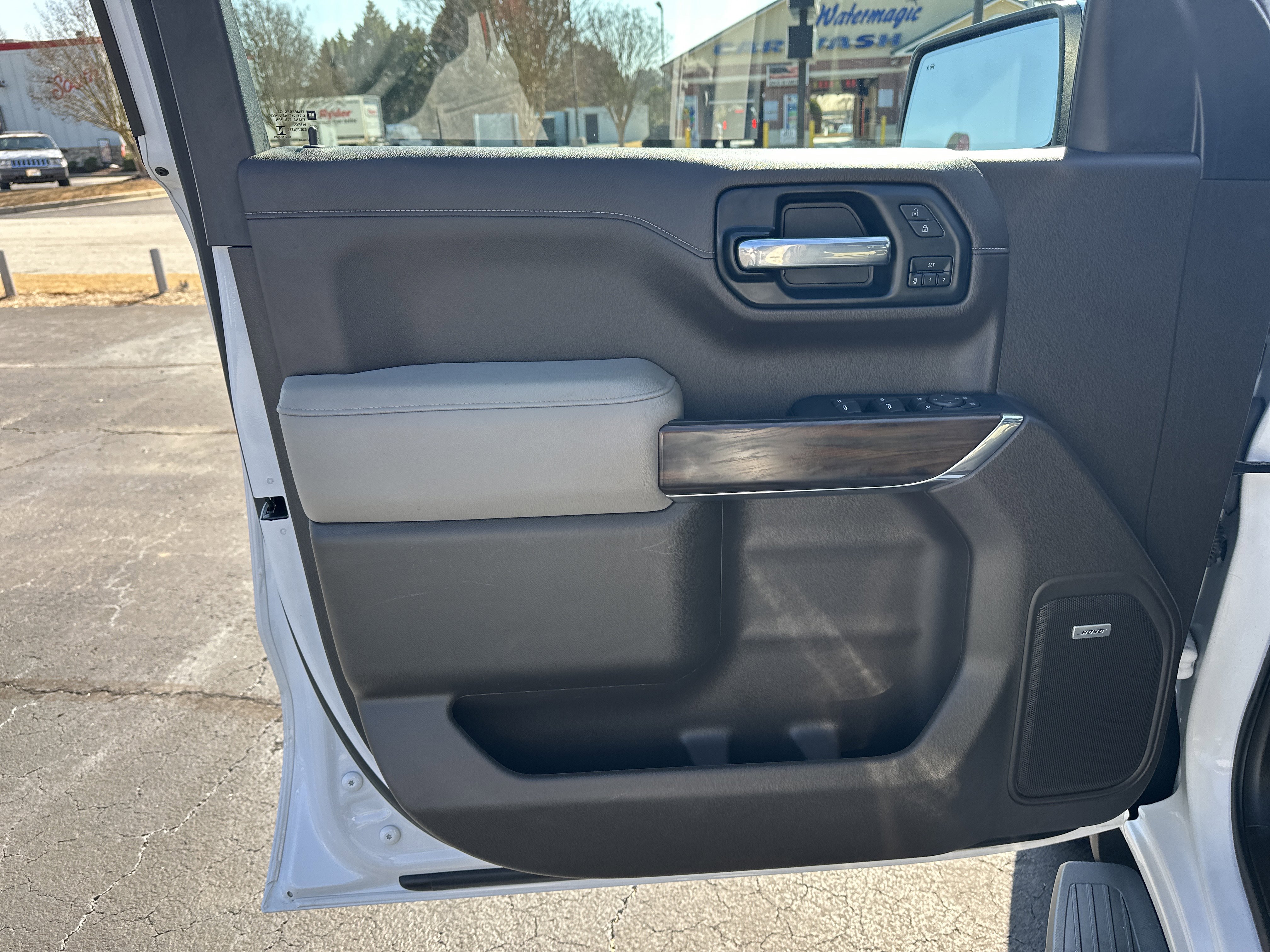 Used 2022 GMC Sierra 1500 SLT w/ SLT Premium Plus Package image 11