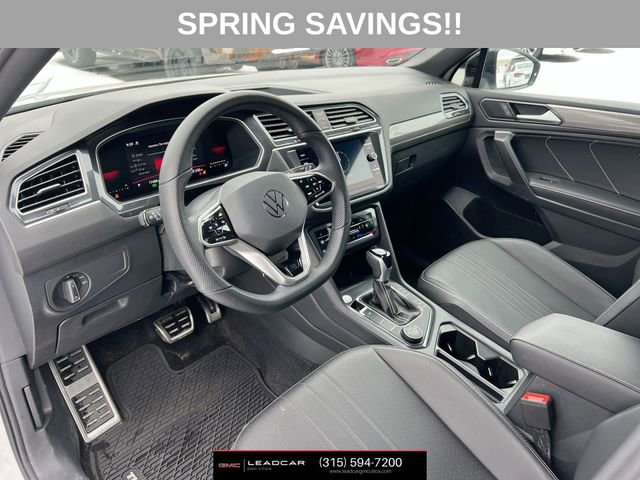 Used 2024 Volkswagen Tiguan SE R-Line image 11