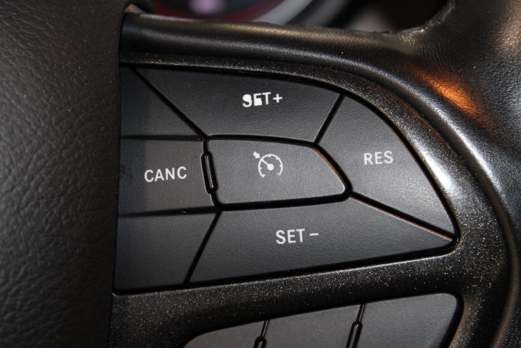 Used 2023 Dodge Challenger SXT RWD image 29