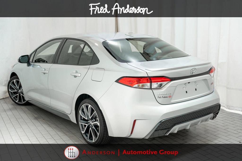 Used 2022 Toyota Corolla SE FWD image 3