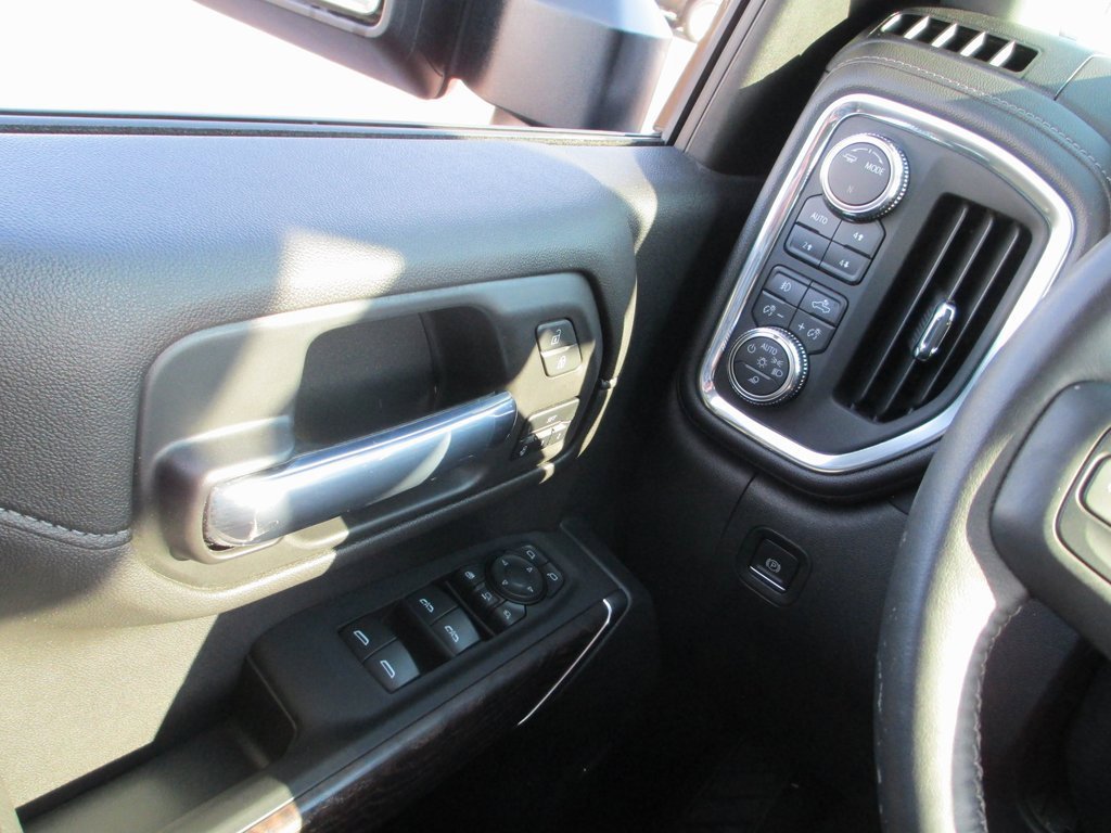 Certified 2023 GMC Sierra 3500 Denali w/ Denali Ultimate Package image 30