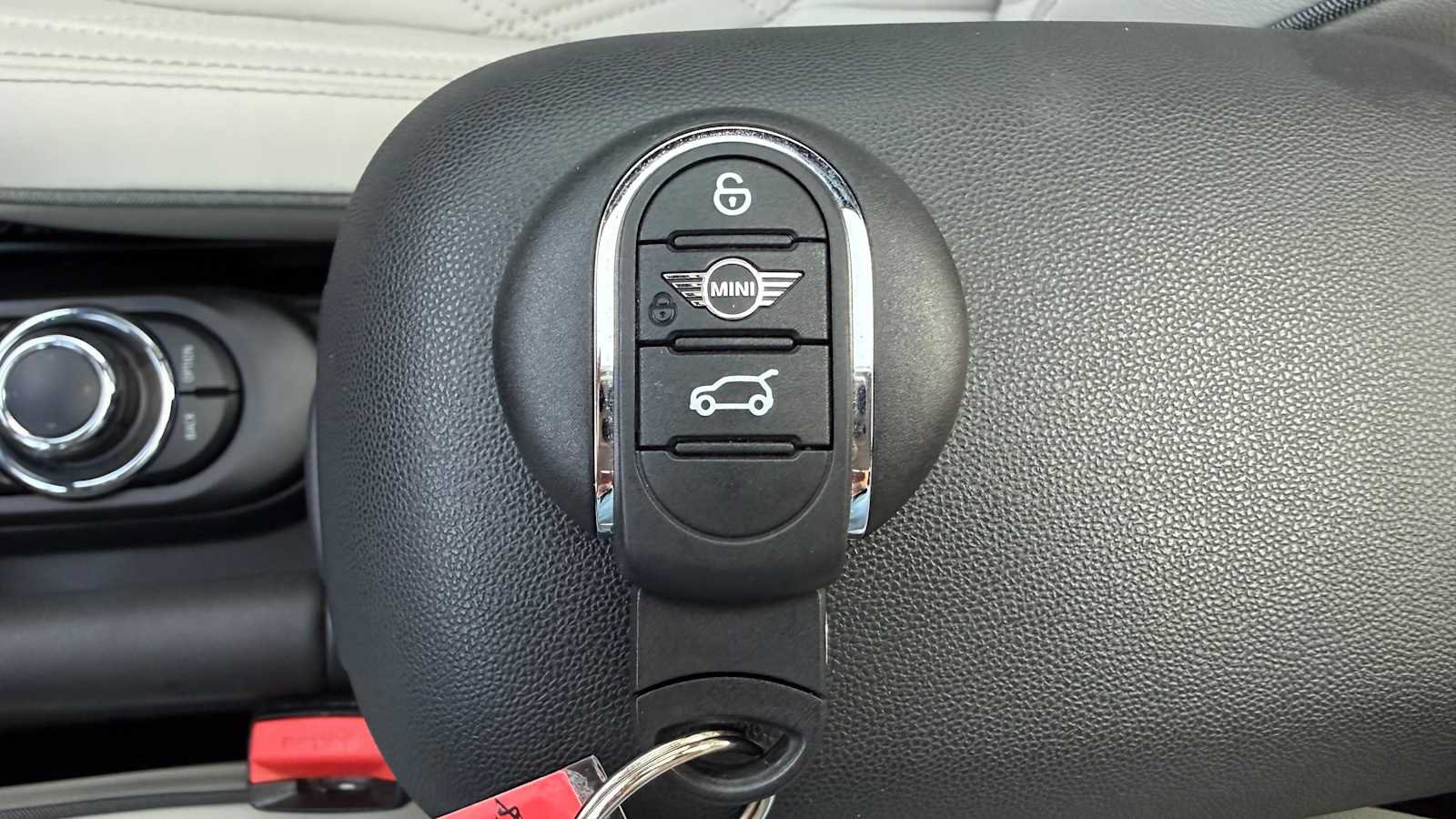 Used 2024 MINI Cooper S FWD image 31