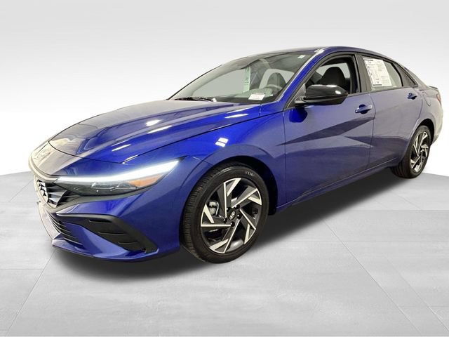 Certified 2025 Hyundai Elantra Sport FWD image 6
