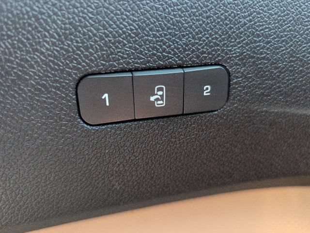 Used 2012 GMC Acadia Denali AWD/4WD image 20