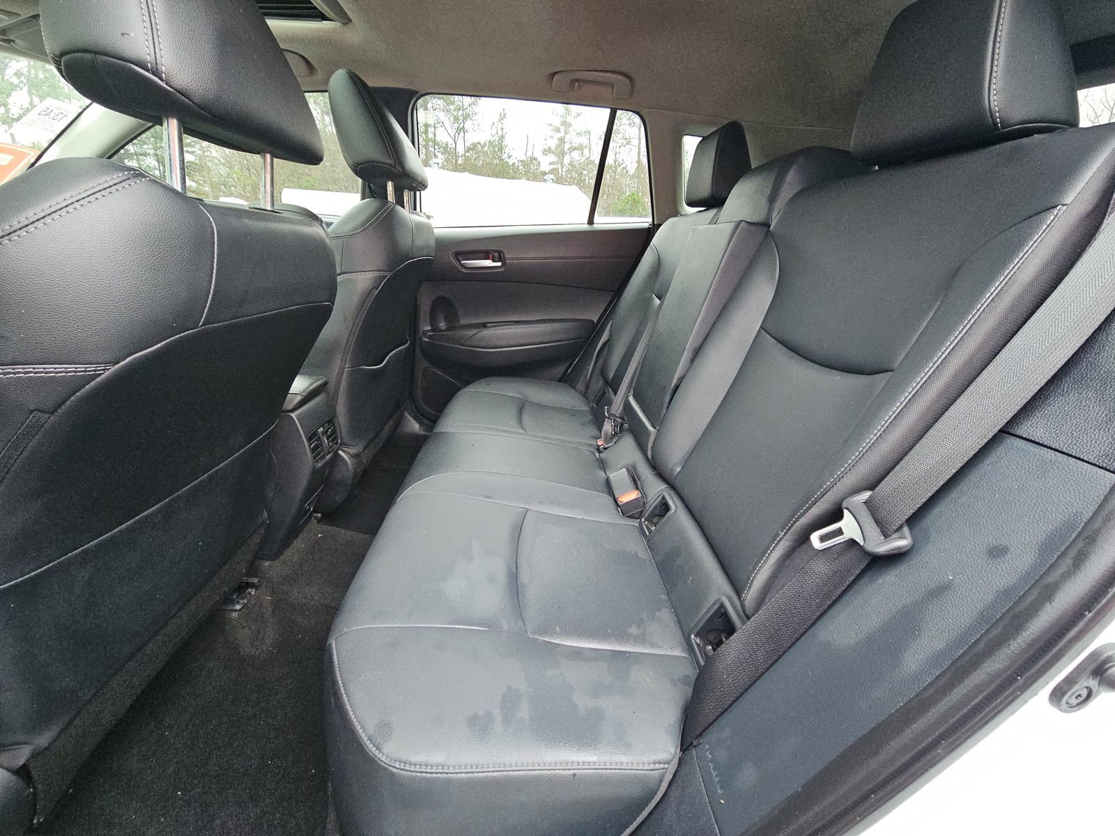 Used 2022 Toyota Corolla Cross XLE w/ Convenience Package image 19