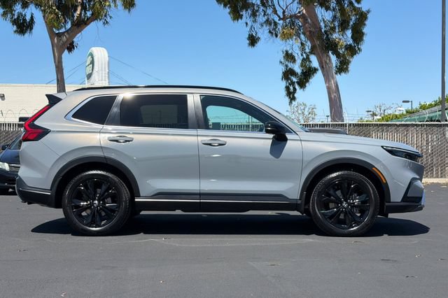 Certified 2025 Honda CR-V Sport Touring image 3