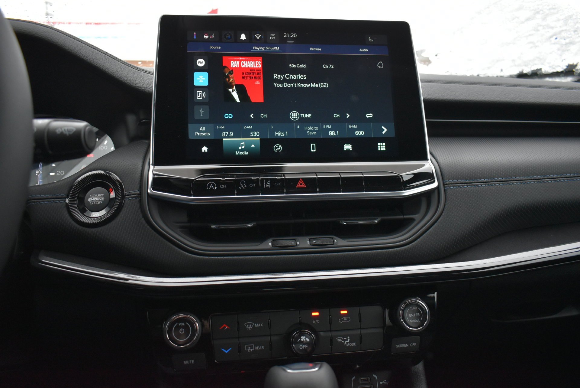 New 2026 Jeep Compass Latitude AWD/4WD image 26