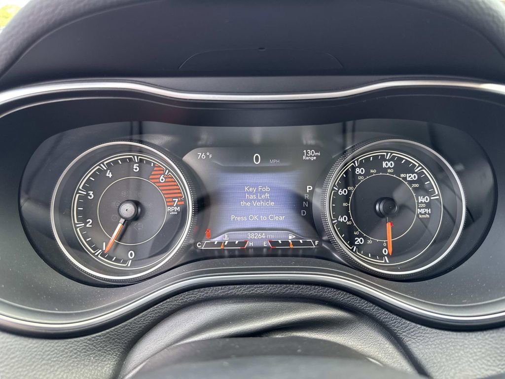 Used 2019 Jeep Cherokee Limited FWD image 26