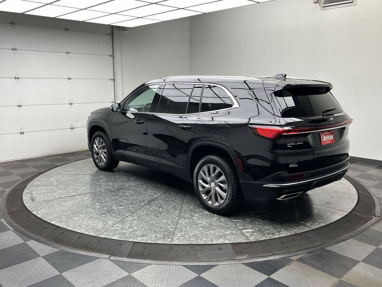 Used 2026 Buick Enclave Preferred w/ LPO, Floor Liner Package AWD/4WD image 2
