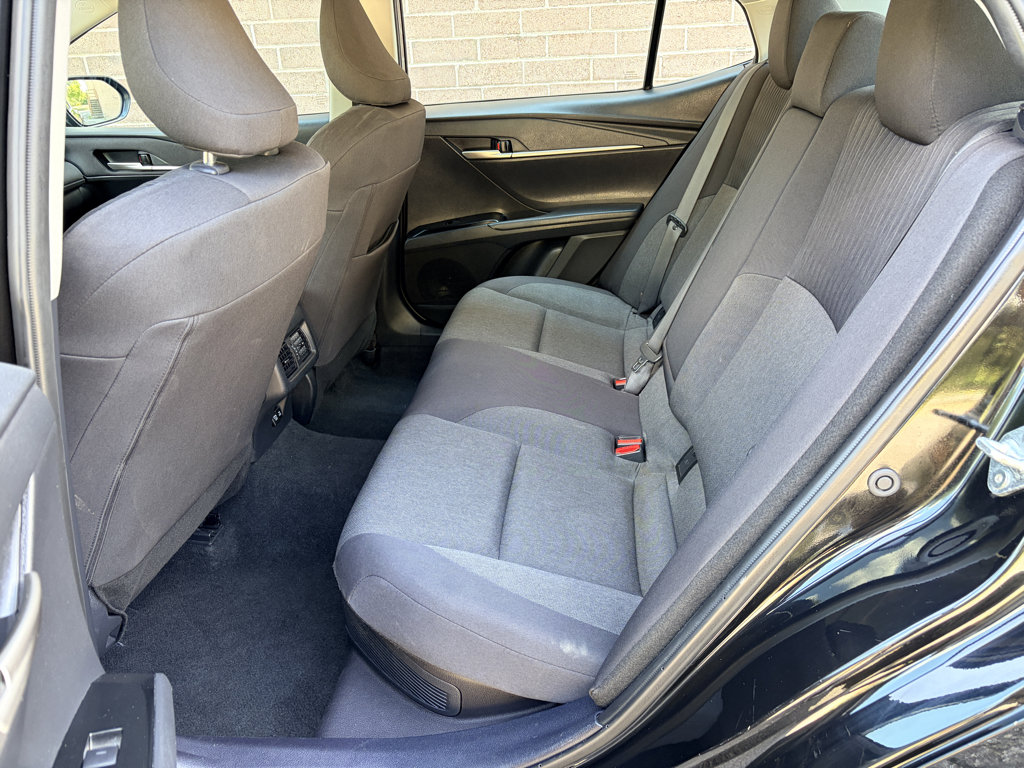 Used 2025 Toyota Camry LE FWD image 23