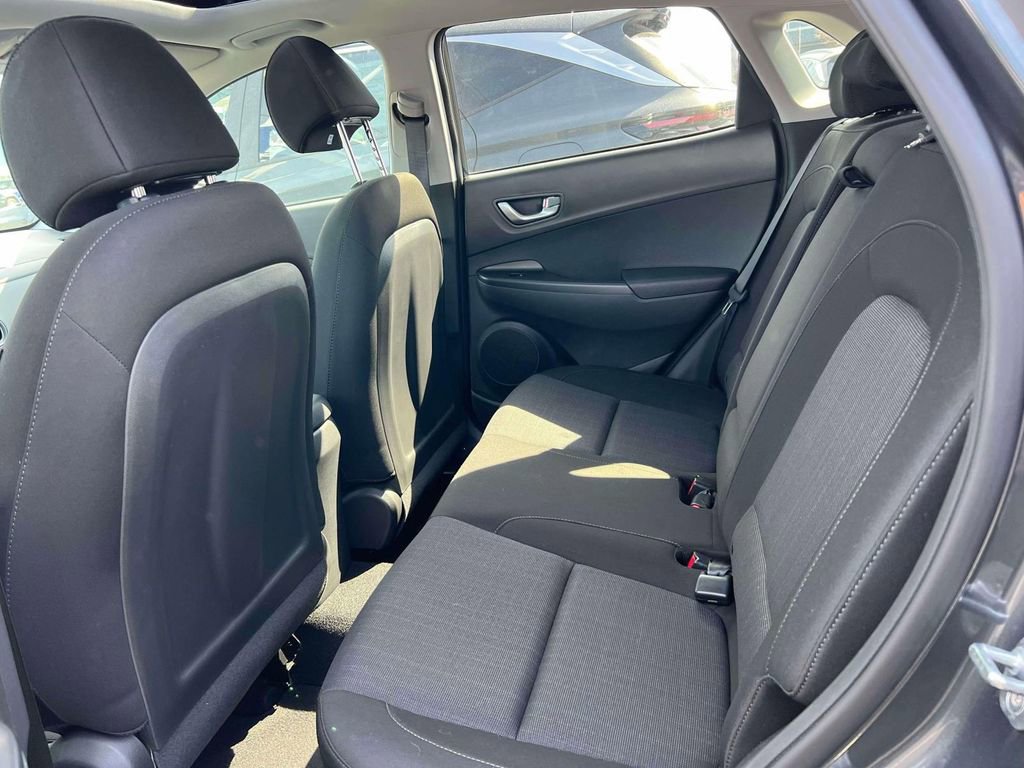 Used 2022 Hyundai Kona SEL w/ Convenience Package image 12