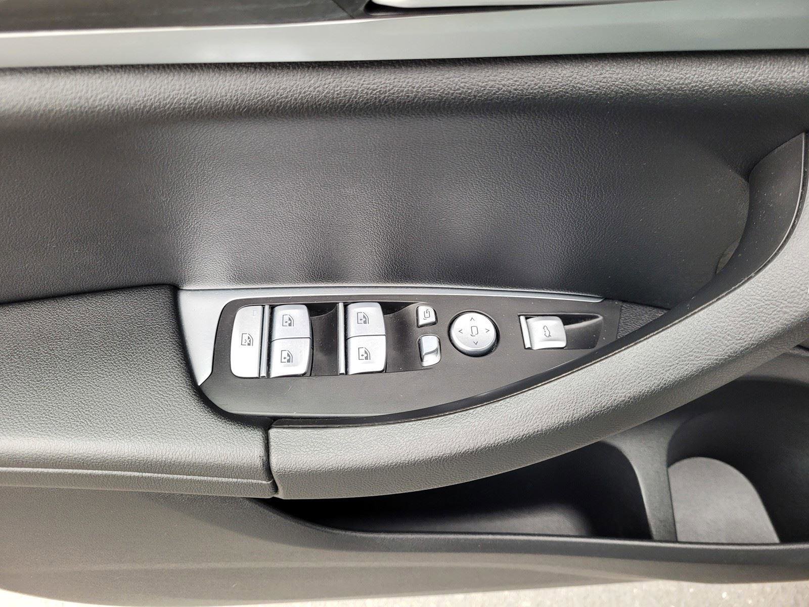 Used 2024 BMW X3 xDrive30i w/ Premium Package image 25