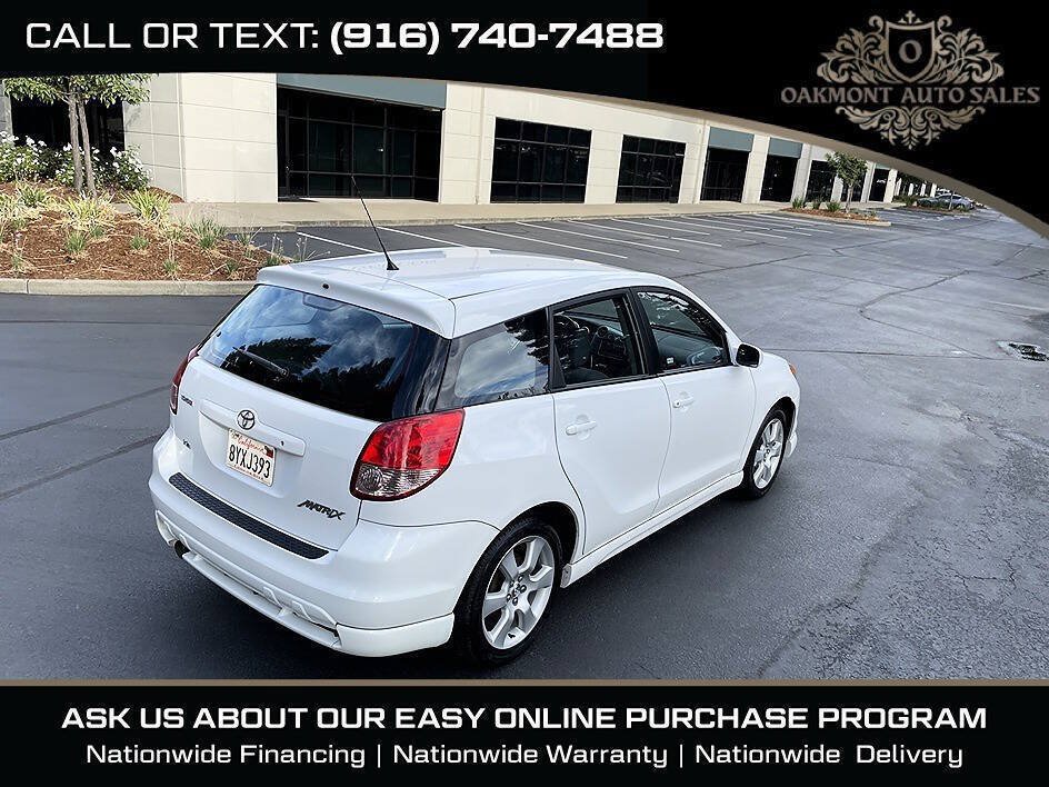 Used 2004 Toyota Matrix XR w/ Extra Value Pkg 1 FWD image 9