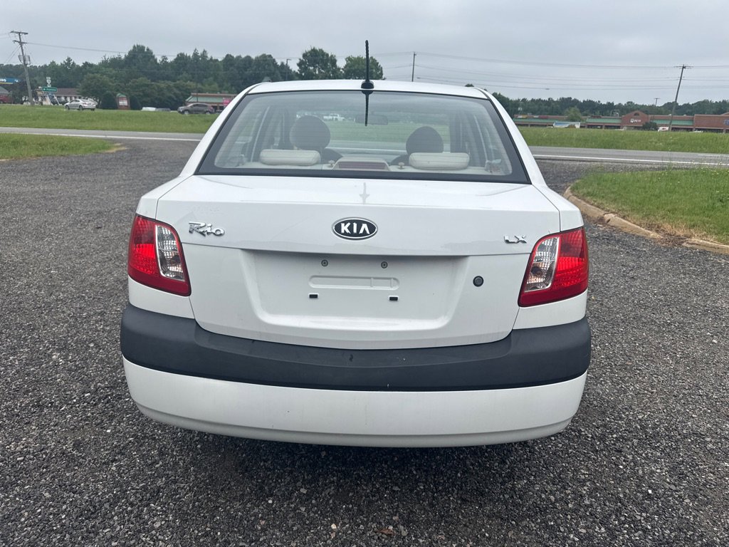 Used 2009 Kia Rio LX image 7