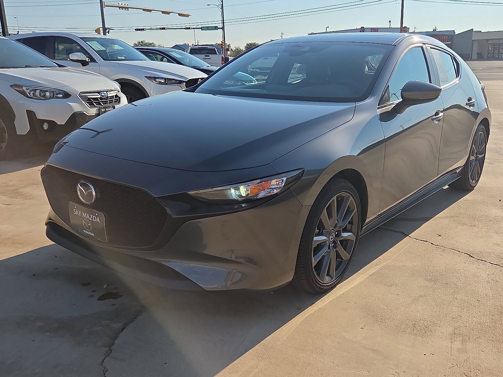 Used 2023 MAZDA MAZDA3 s video 2