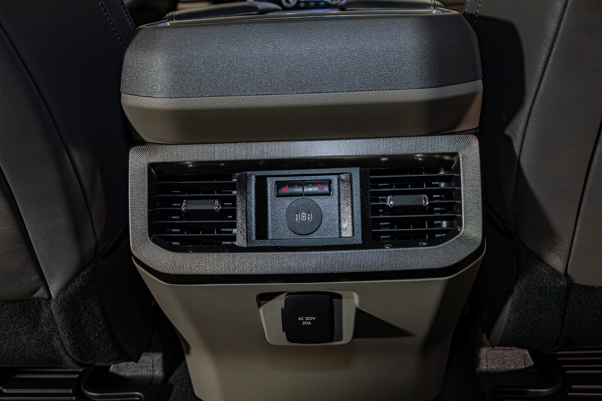Used 2026 Ford F450 Platinum AWD/4WD image 27