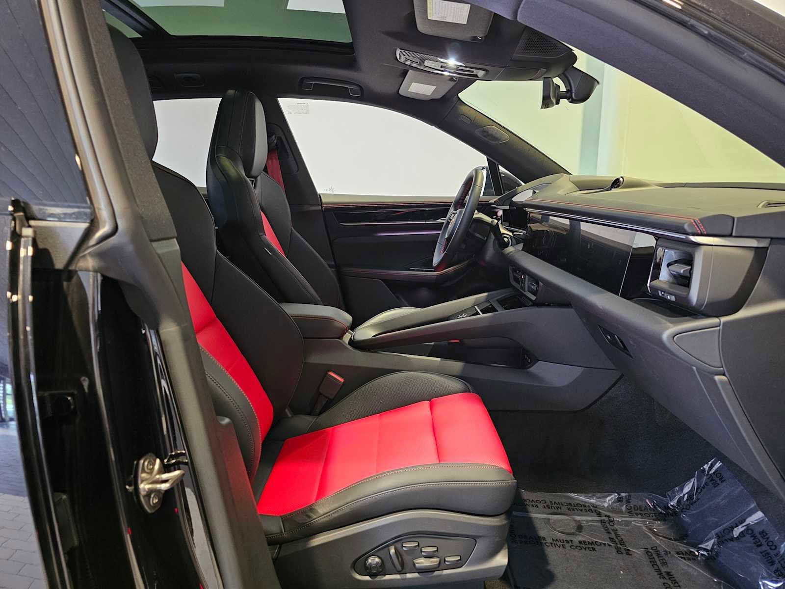 New 2024 Porsche Macan 4 Electric image 13