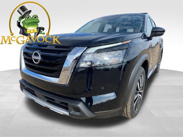 New 2025 Nissan Pathfinder Platinum w/ Cargo Package