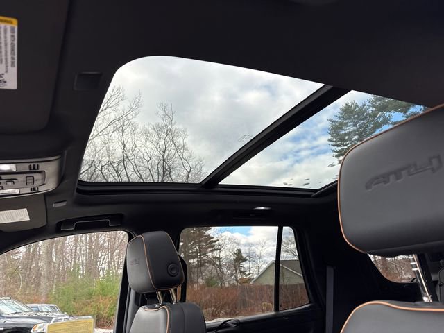 Used 2024 GMC Yukon AT4 image 29