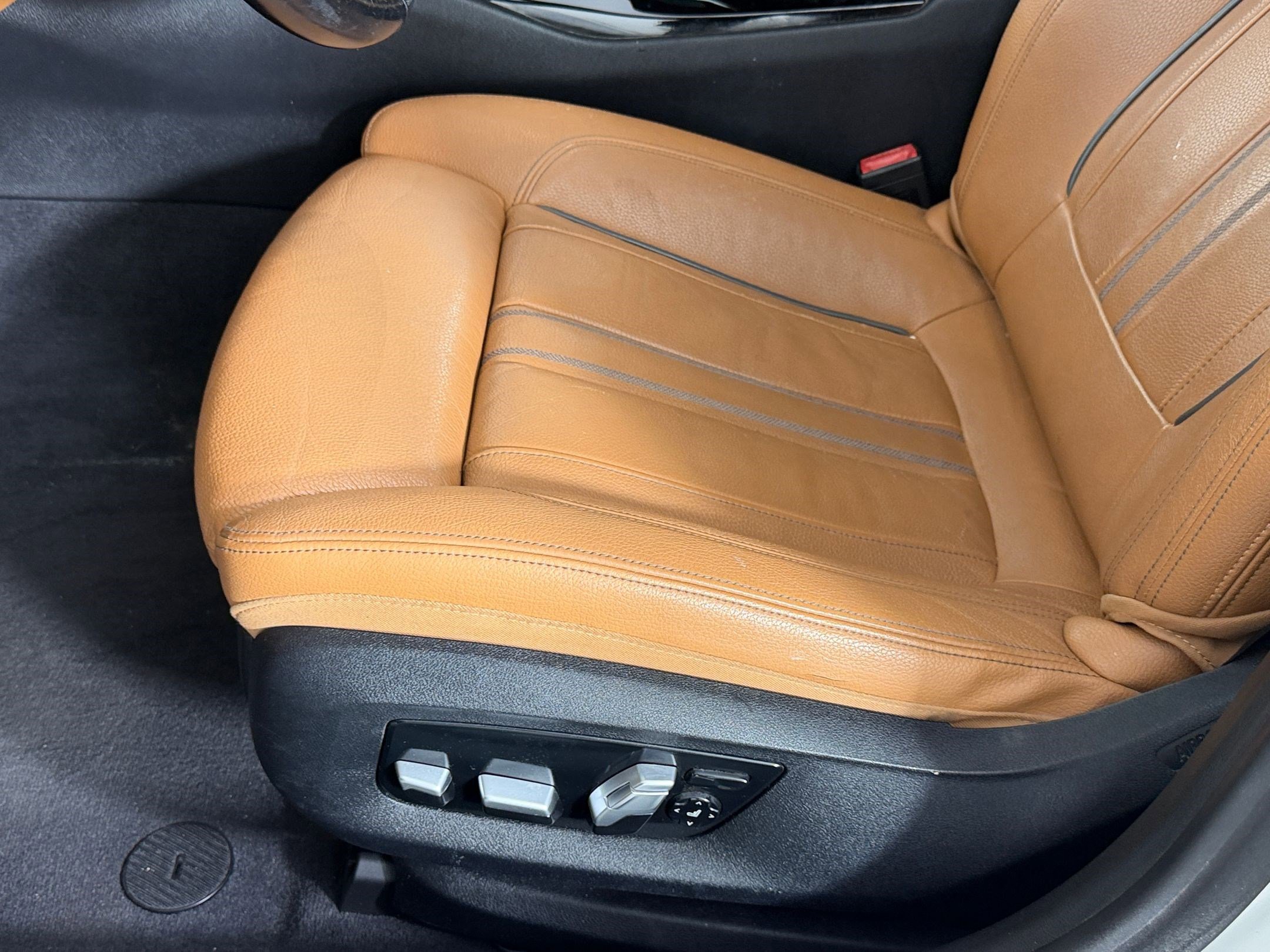 Used 2018 BMW 530i RWD image 13