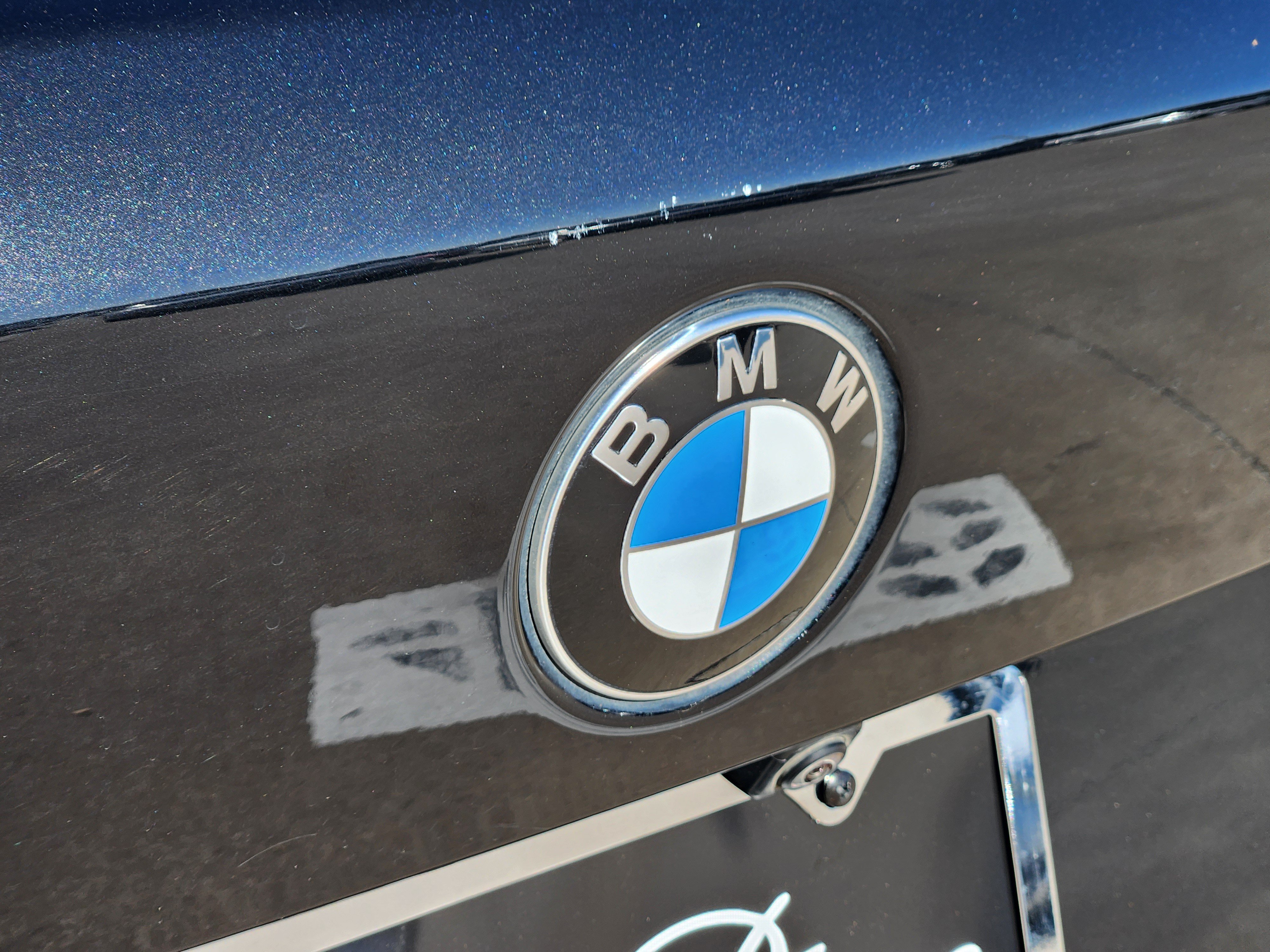 Used 2022 BMW X5 xDrive40i w/ M Sport Package AWD/4WD image 9