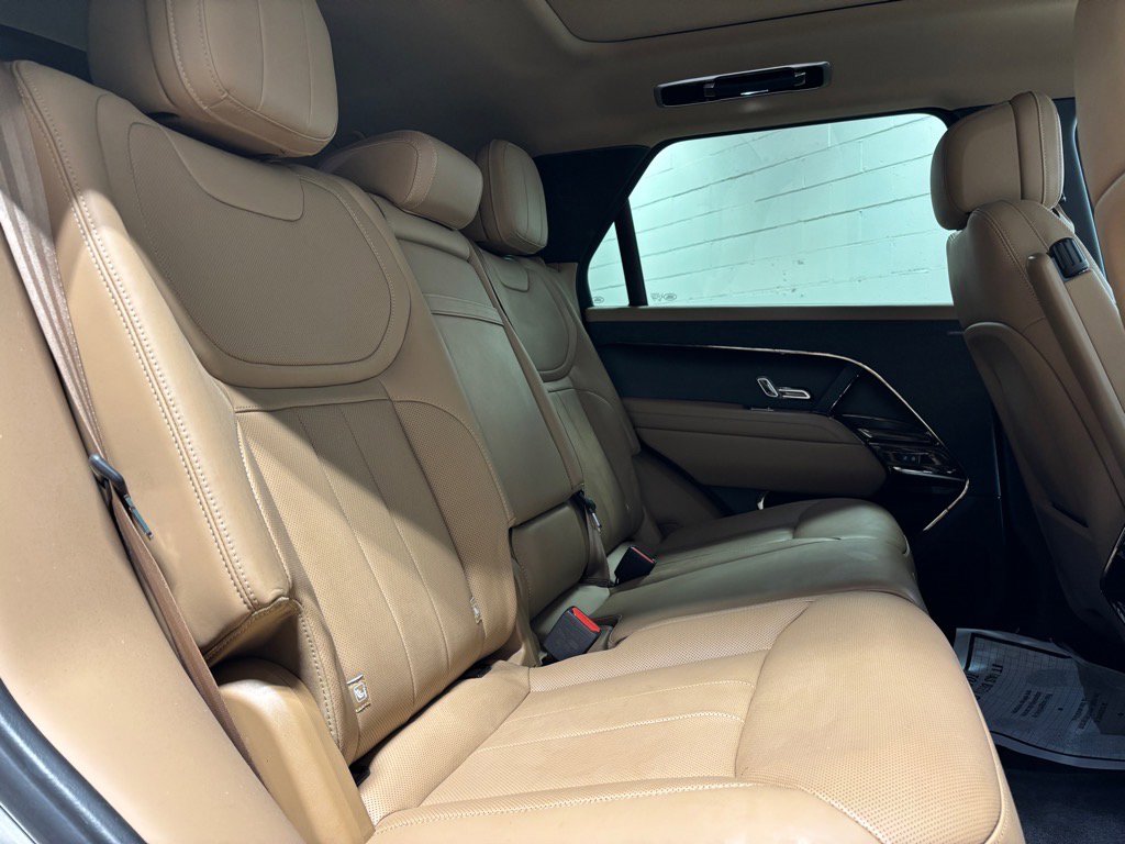 Used 2023 Land Rover Range Rover Sport SE image 37