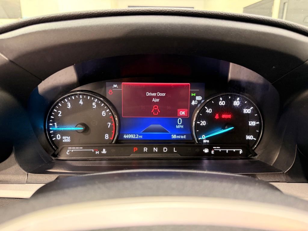 Used 2023 Ford Explorer XLT w/ Equipment Group 202A AWD/4WD image 15