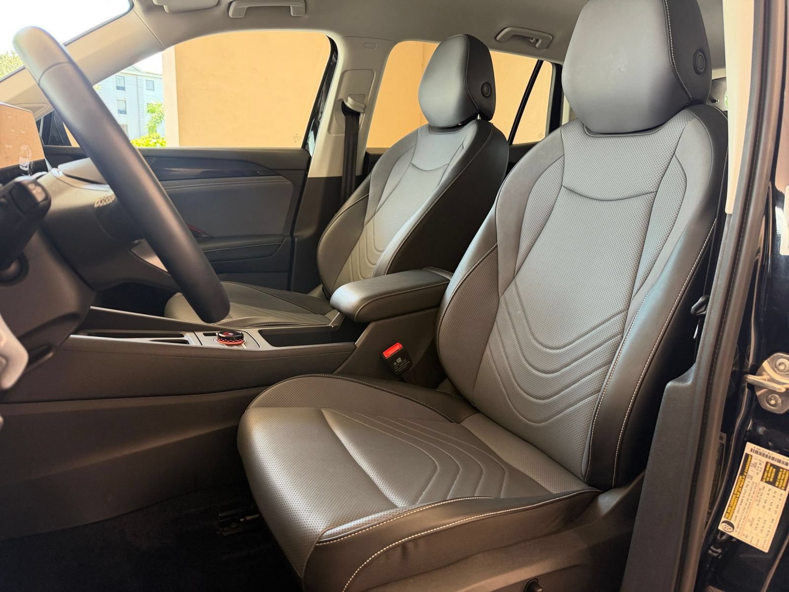 Used 2026 Volkswagen Tiguan SE FWD image 22