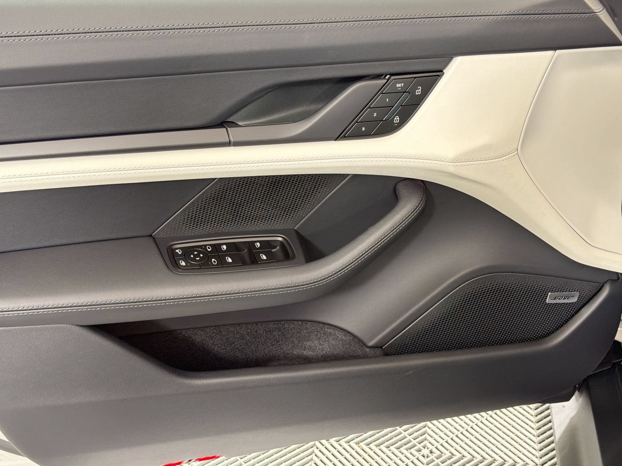 New 2026 Porsche Taycan AWD/4WD image 15