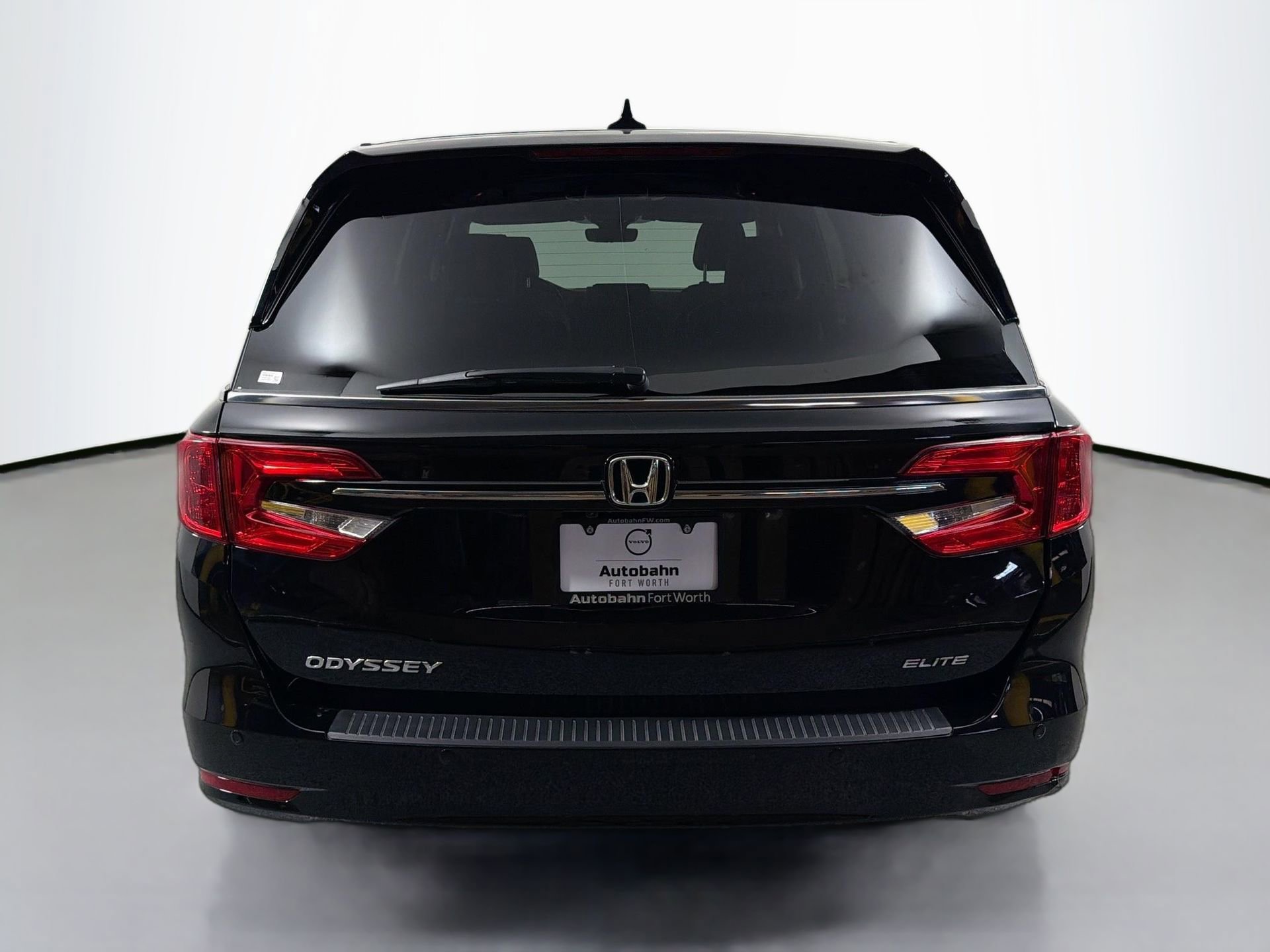 Used 2024 Honda Odyssey Elite image 7