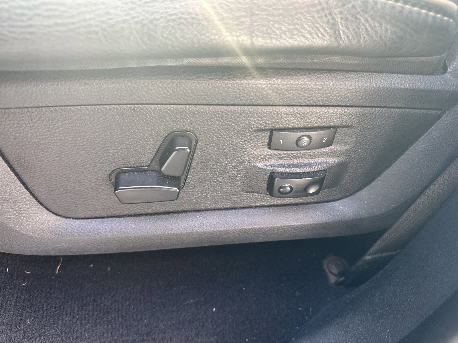 Used 2014 RAM 2500 Longhorn image 19