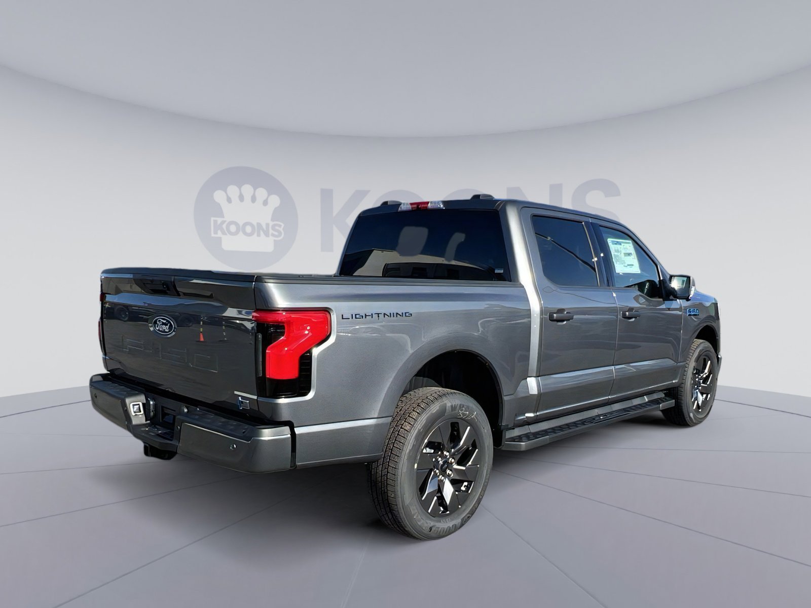 New 2024 Ford F150 Lightning XLT w/ Max Trailer Tow Package image 7