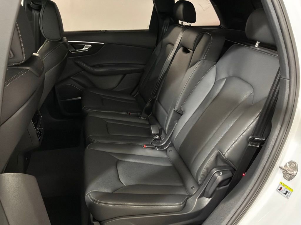 New 2026 Audi Q7 3.0T Prestige image 18