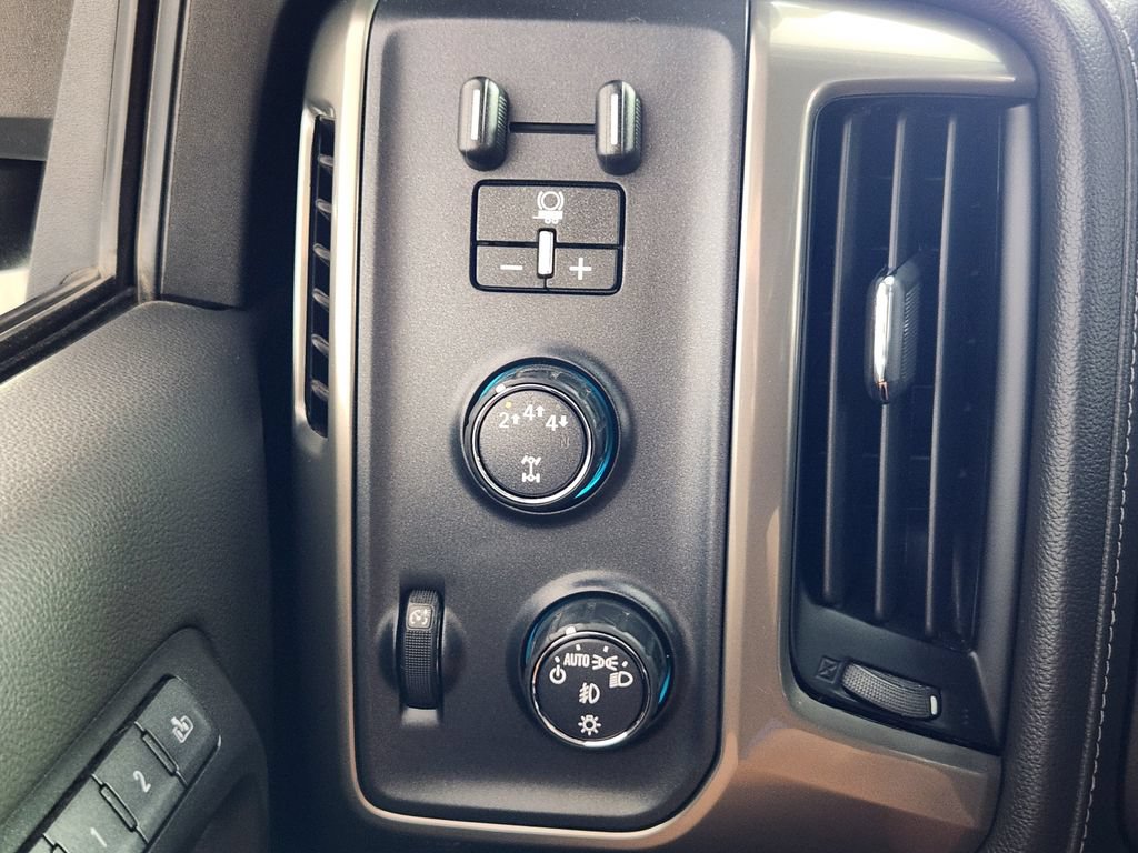 Used 2019 Chevrolet Silverado 2500 High Country w/ Duramax Plus Package AWD/4WD image 26