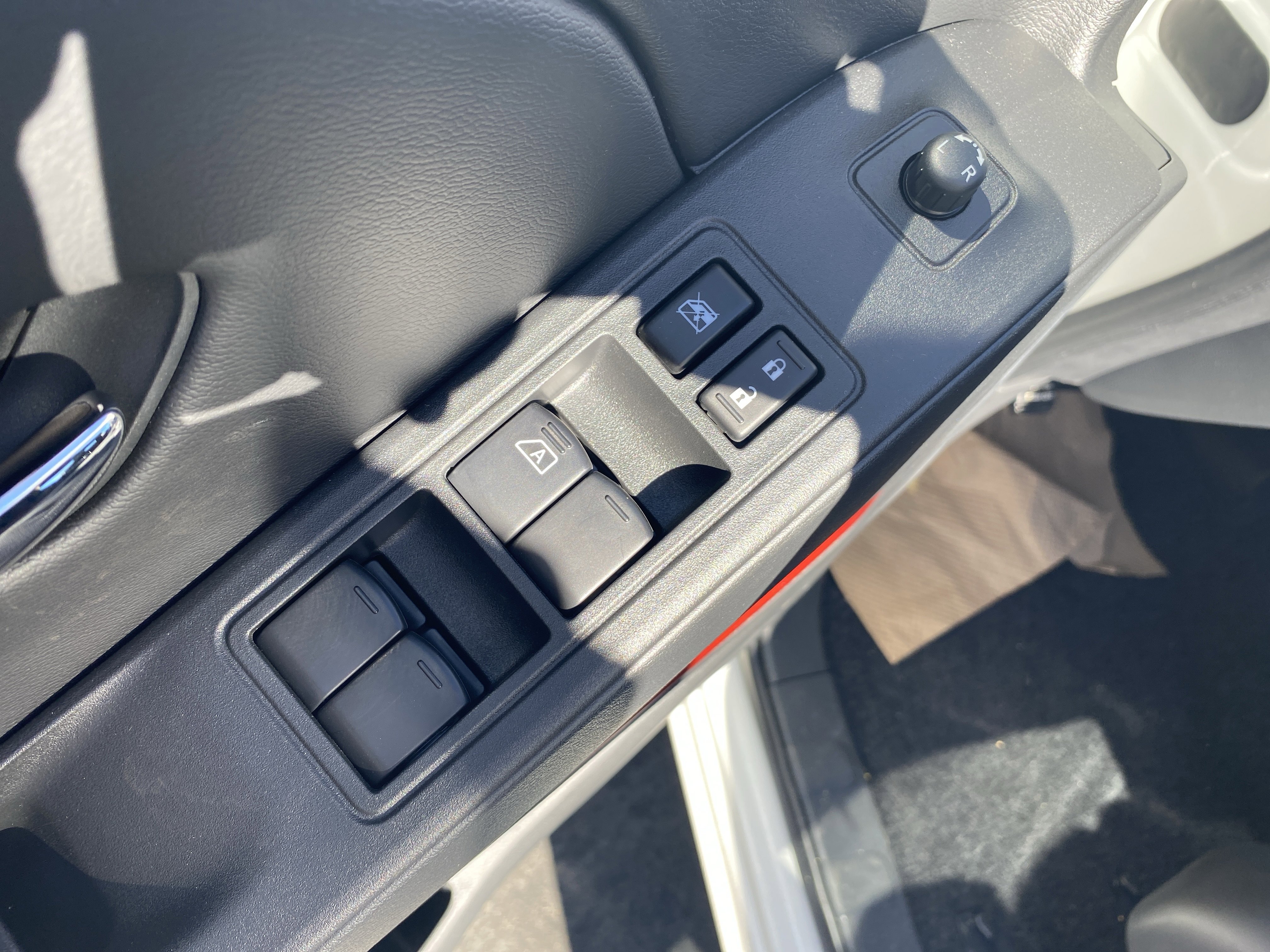 New 2025 Nissan Frontier PRO-4X image 8