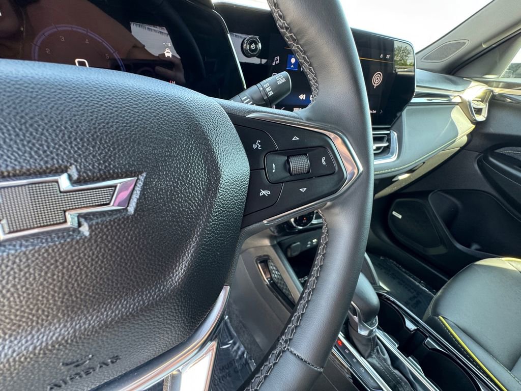 Used 2025 Chevrolet TrailBlazer ACTIV w/ Convenience Package FWD image 22