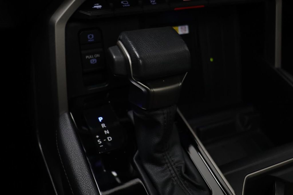 Used 2024 Toyota Tundra Limited AWD/4WD image 13