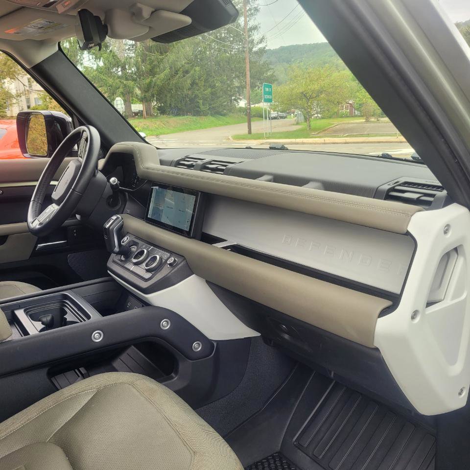 Used 2020 Land Rover Defender 110 S AWD/4WD image 27
