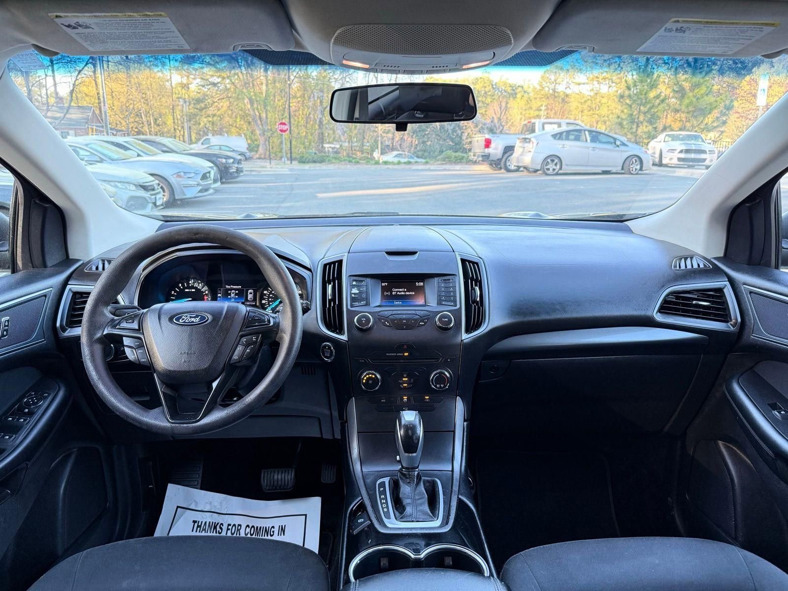 Used 2017 Ford Edge SE image 32