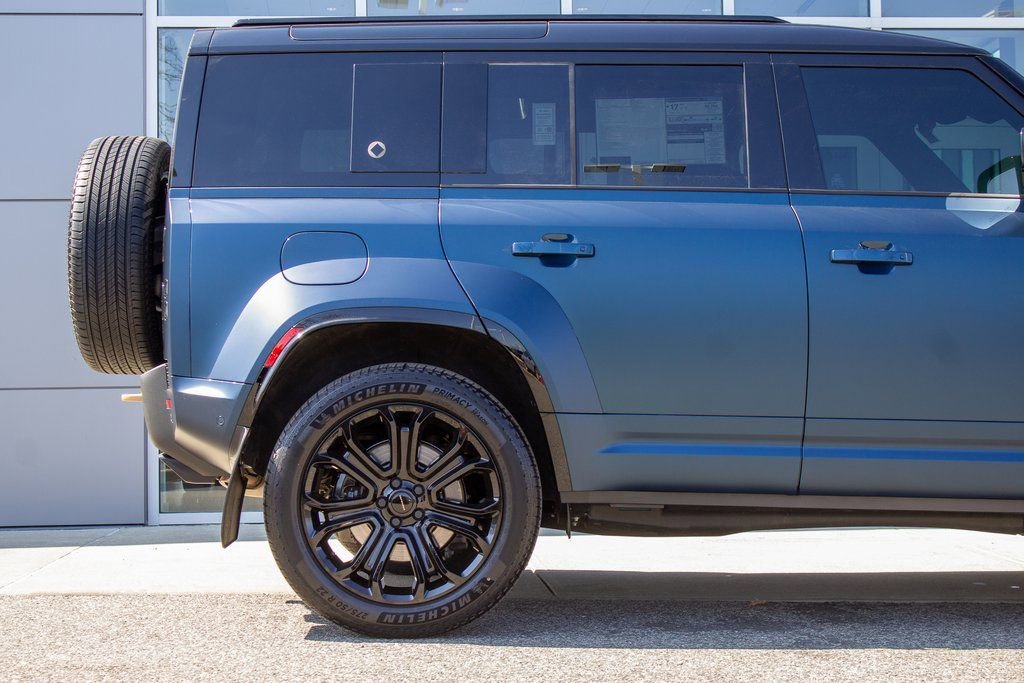 Used 2026 Land Rover Defender 110 image 6