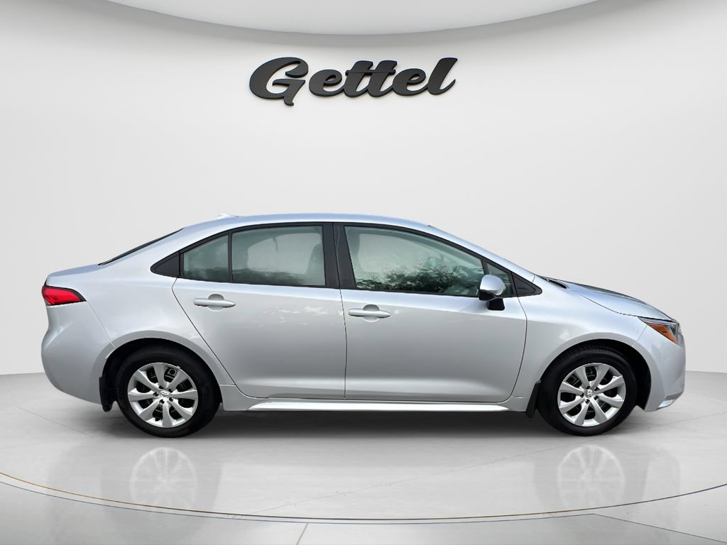Certified 2026 Toyota Corolla LE FWD image 4