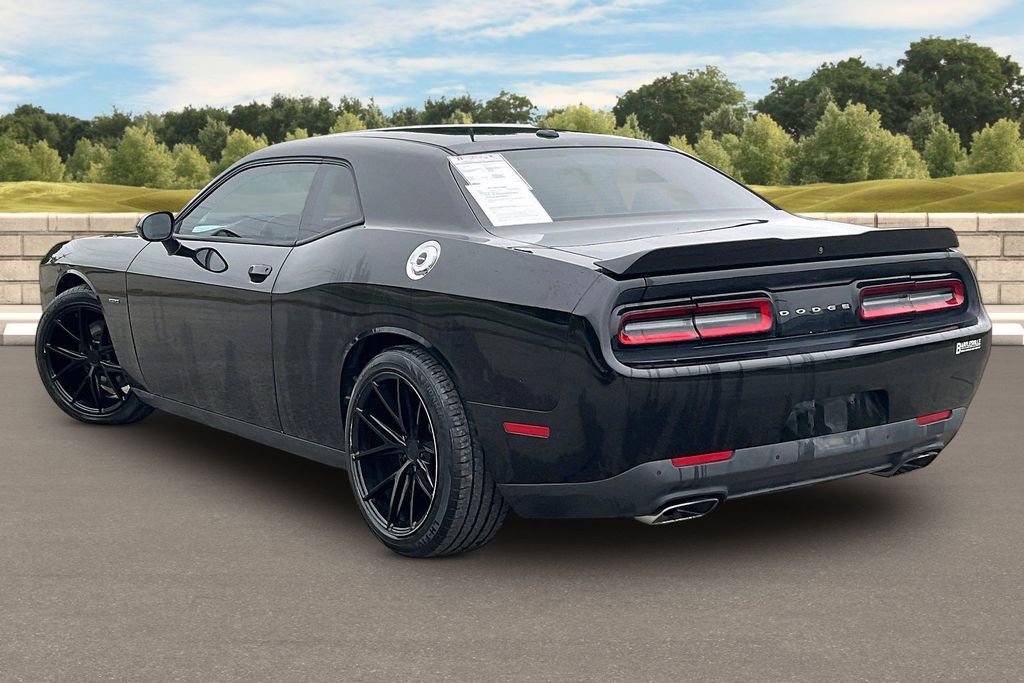 Used 2015 Dodge Challenger R/T w/ Quick Order Package 28B R/T RWD image 11