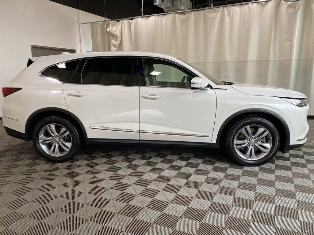 Used 2023 Acura MDX SH-AWD image 9