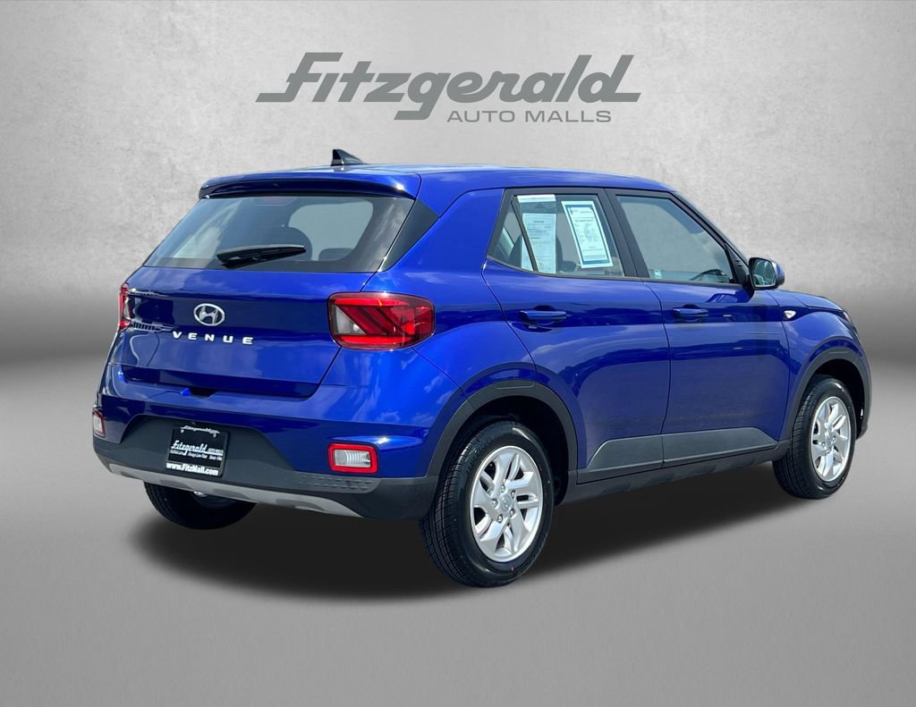 Used 2021 Hyundai Venue SE FWD image 8