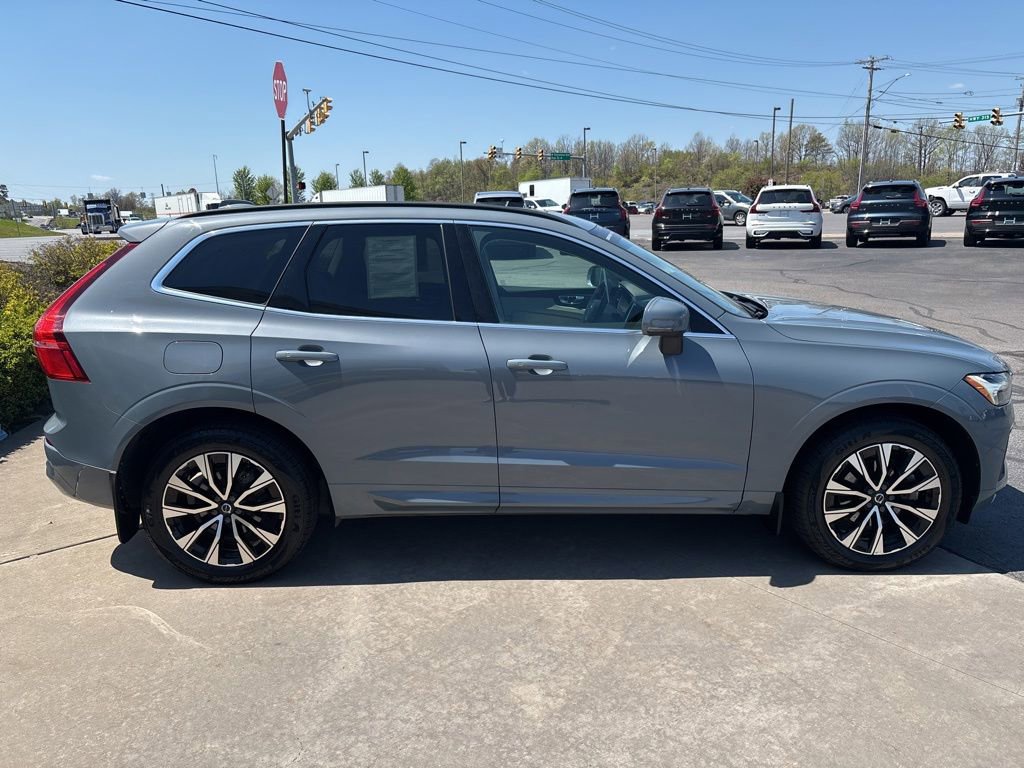 Certified 2023 Volvo XC60 B5 Core w/ Climate Package AWD/4WD image 5