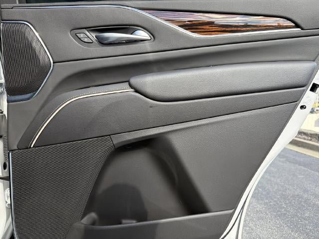Certified 2023 Cadillac Escalade Premium Luxury w/ LPO, Radiant Package AWD/4WD image 17