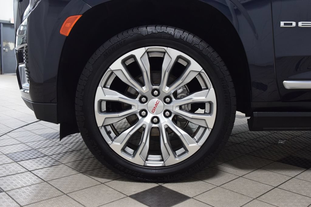Used 2023 GMC Yukon XL Denali AWD/4WD image 30