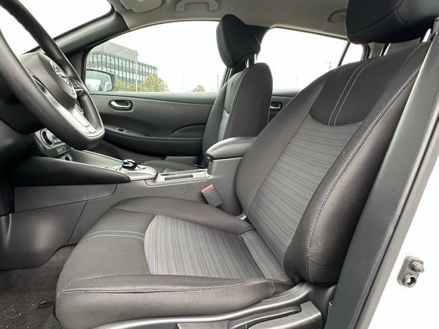 Used 2024 Nissan Leaf S image 8