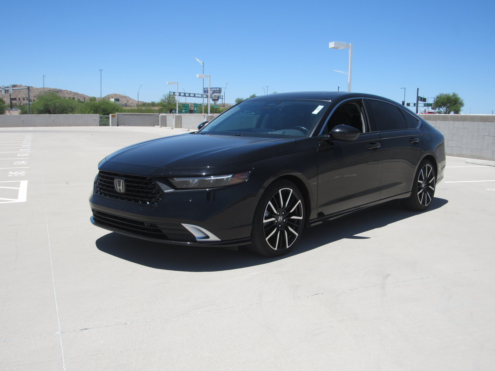 Used 2023 Honda Accord Touring image 1