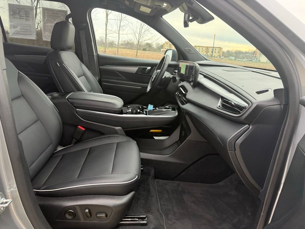 Used 2025 Buick Enclave Preferred image 22